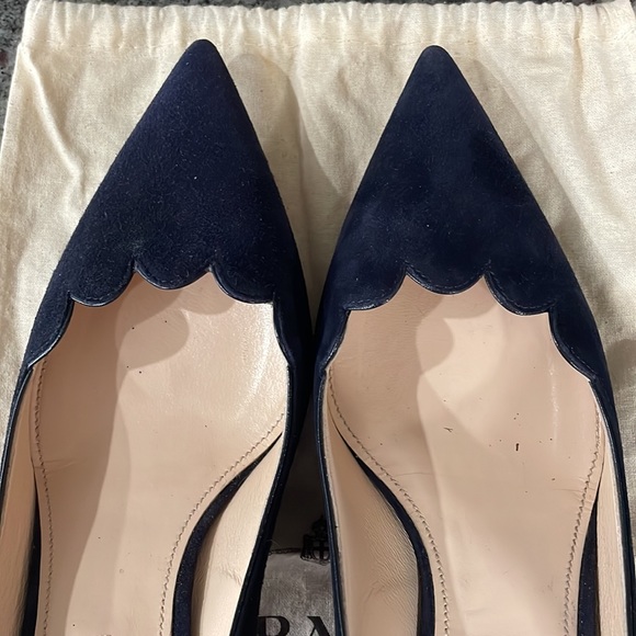 Prada | AUTH Suede Pumps - Picture 10 of 11